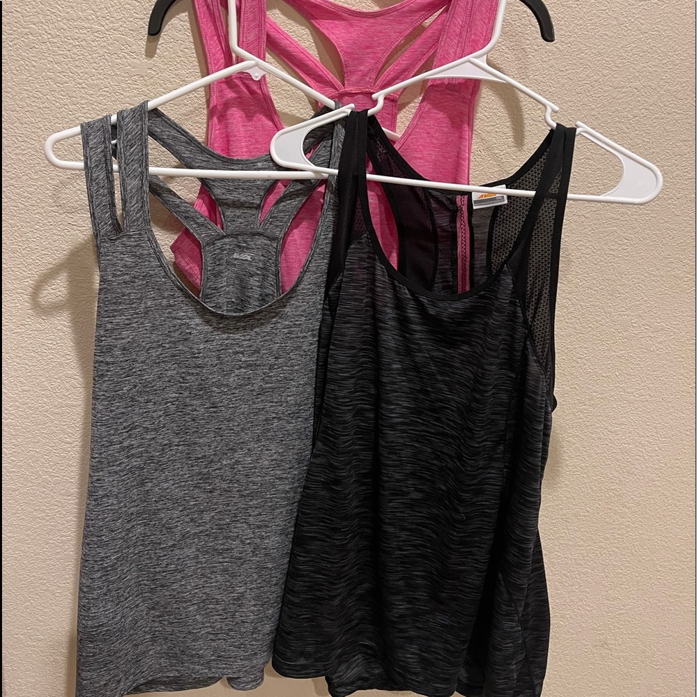 Bundle 3 Avia women’s tank tops XXL